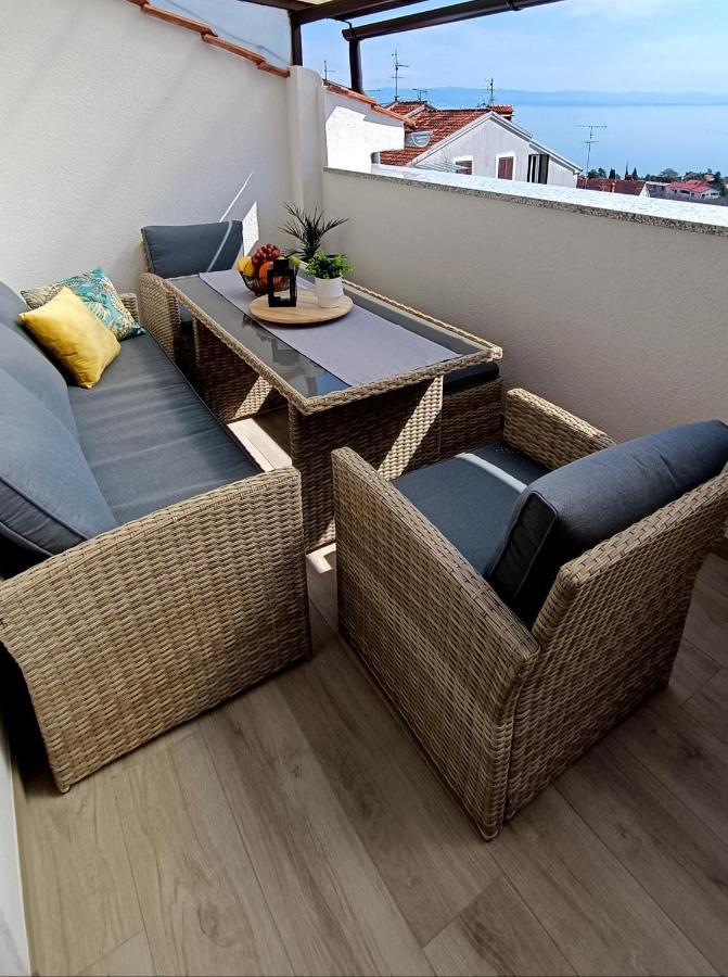 Apartman Leona Lovran Exteriör bild